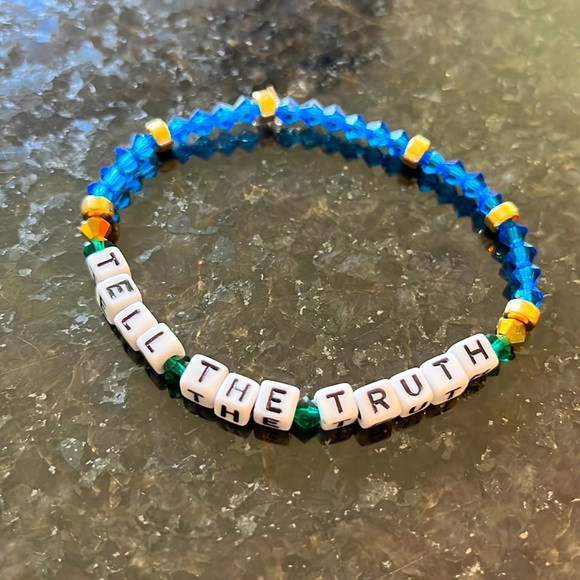 Beautiful Handmade Word Bracelet TELL‎ THE TRUTH *wear solo or stack with more!* - Picture 1 of 3